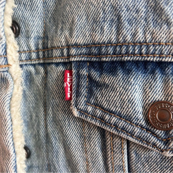 Levi’s Denim Sherpa lined Jacket - Picture 4 of 9